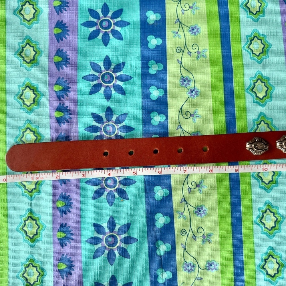 1980s Vintage NEIMAN MARCUS Brown Leather Pewter Cowgirl Conch Belt Size Large - Picture 10 of 16